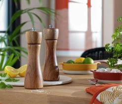 Habitat Global Wooden Salt And Pepper Grinder - Natural -Habitat shop 1178900 R Z001C