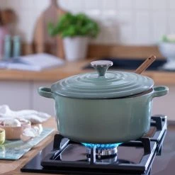 Habitat 3.3 Litre Cast Iron Casserole Dish - Green -Habitat shop 1258394 R Z002C