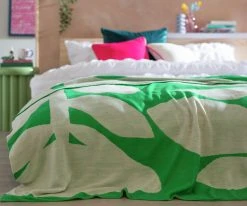 Habitat Floral Pattern Knit Throw - White & Green -125x150cm -Habitat shop 1953716 R Z001C