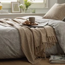 Habitat Boucle Throw - Neutral -125x150cm -Habitat shop 2070306 R Z001C