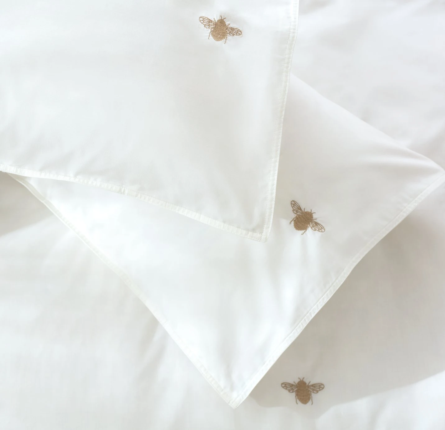Habitat 180TC Embroidered Bee White Bedding Set - Single 6 Habitat 180TC Embroidered Bee White Bedding Set - Single - Image 4