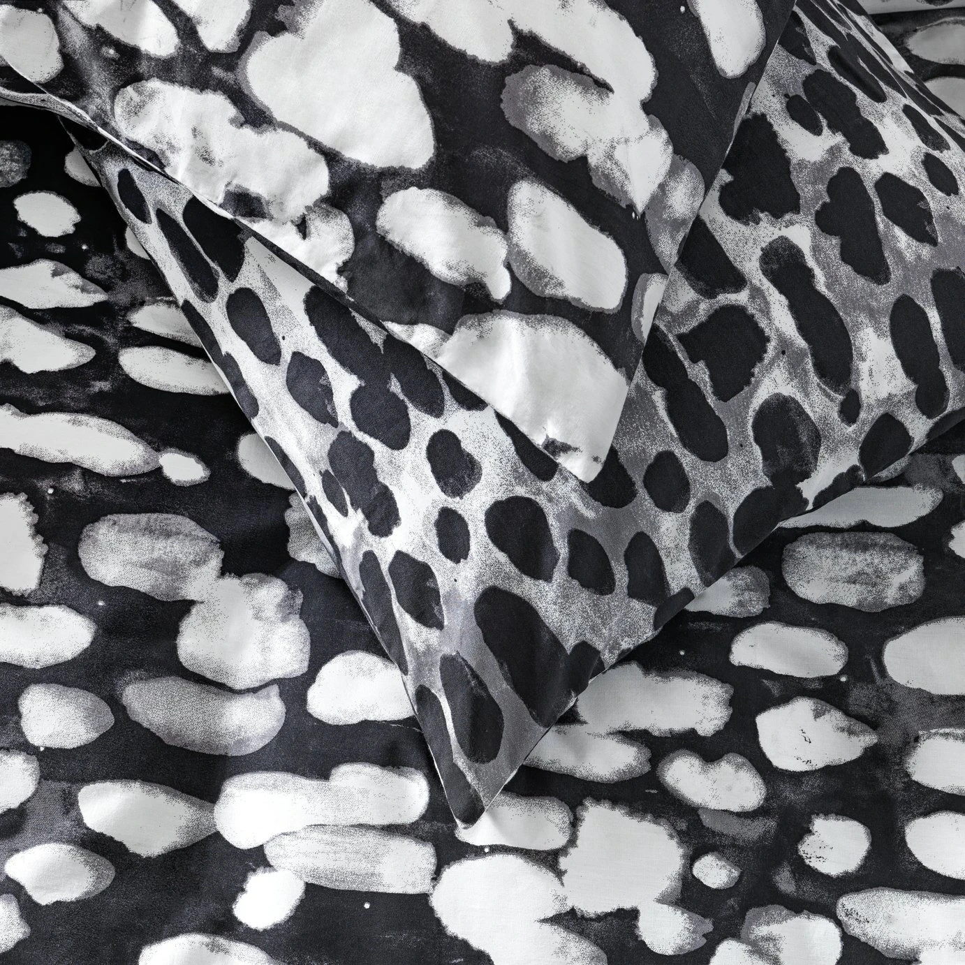 Habitat Cotton Bark Print Black & Grey Bedding Set - Double 6 Habitat Cotton Bark Print Black & Grey Bedding Set - Double - Image 4