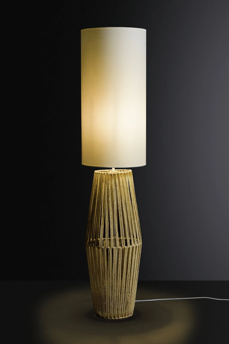 Habitat Global Rope Base Floor Lamp - Natural 5 Habitat Global Rope Base Floor Lamp - Natural - Image 3