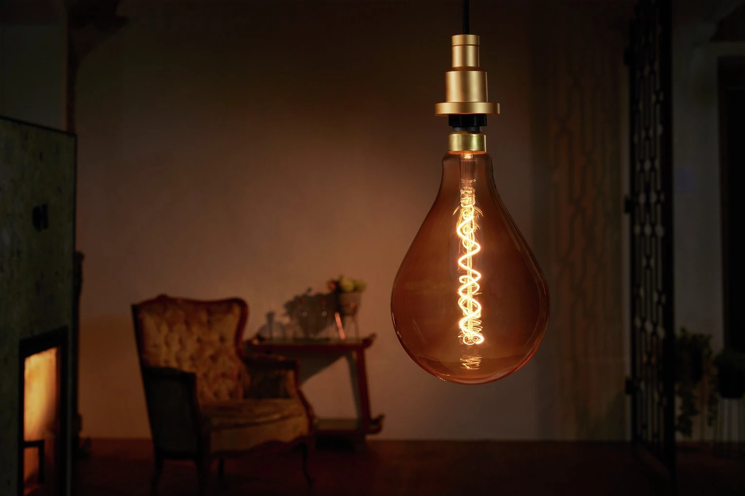 Osram 28W ES LED Glass Vintage Large Light Bulb 7 Osram 28W ES LED Glass Vintage Large Light Bulb - Image 5