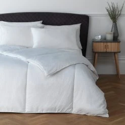 Habitat Feels Like Down 10.5 Tog Duvet - Double -Habitat shop 8143691 R Z007C