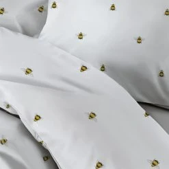 Habitat Hideaway Bee Print White Bedding Set - Single -Habitat shop 8887720 R Z003A