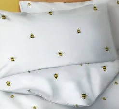 Habitat Hideaway Bee Print White Bedding Set - Single -Habitat shop 8887720 R Z004A