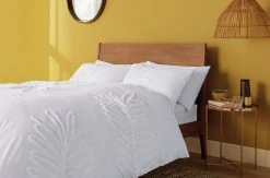 Habitat Cotton Tufted Leaf White Bedding Set - Double -Habitat shop 9328587 R Z005A