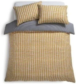 Habitat Cotton Scallop Yellow Reversible Bedding Set -Double -Habitat shop 9377428 R Z002A