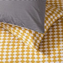 Habitat Cotton Scallop Yellow Reversible Bedding Set -Double -Habitat shop 9377428 R Z003A
