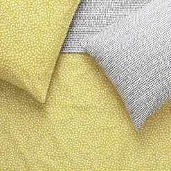 Habitat Betsy Yellow & White Reversible Bedding Set - Single -Habitat shop 9378623 R Z003A