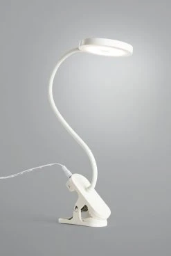 Habitat Mopsa Clip Lamp - White -Habitat shop 9405259 R Z001C