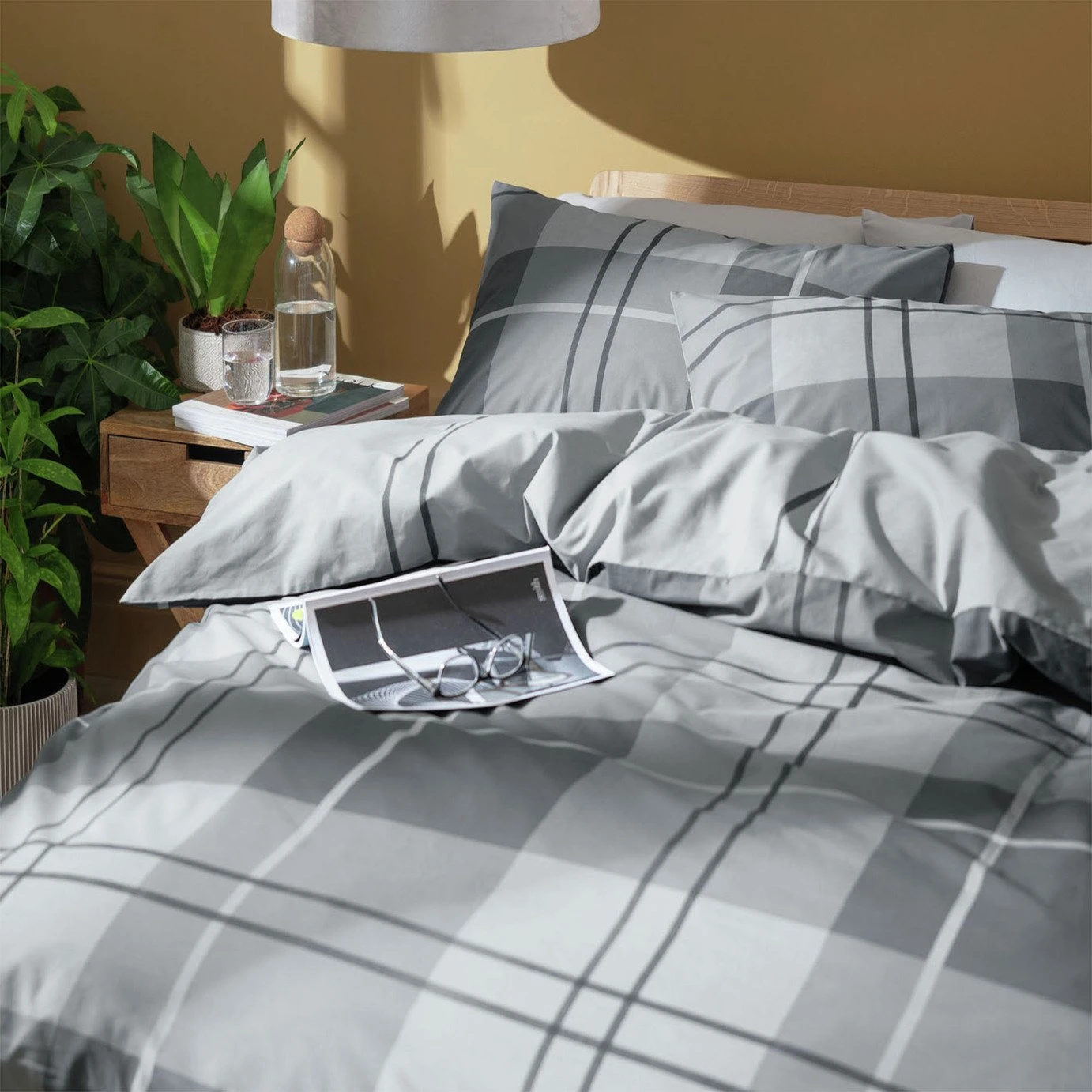 Habitat Check Charcoal Grey Bedding Set - Single 4 Habitat Check Charcoal Grey Bedding Set - Single - Image 2
