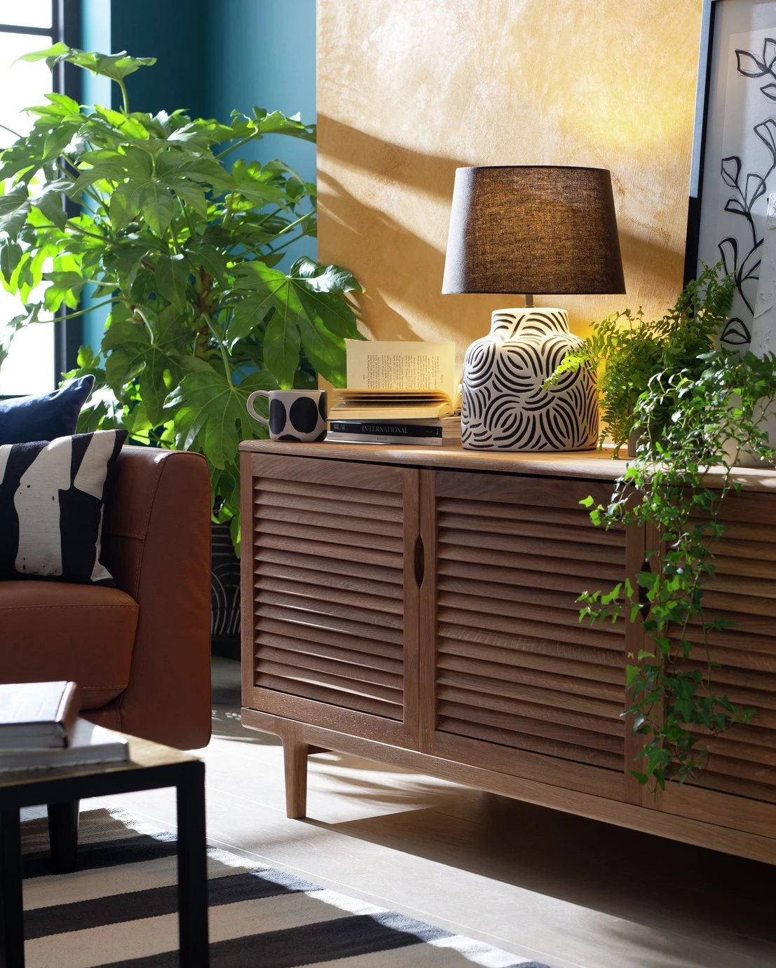 Habitat Lynx Brush Stroke Ceramic Table Lamp - Black & White 9 Habitat Lynx Brush Stroke Ceramic Table Lamp - Black & White - Image 7